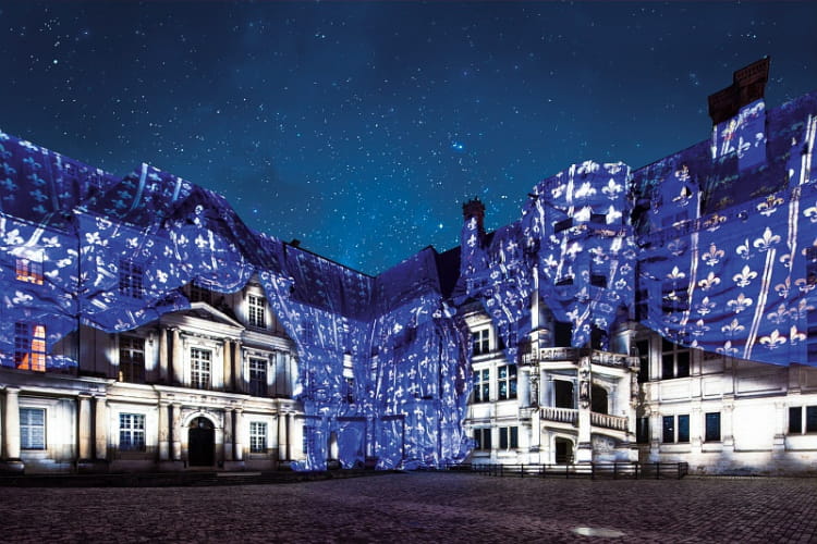 Son et Lumière au château royal de Blois ©Pashrash